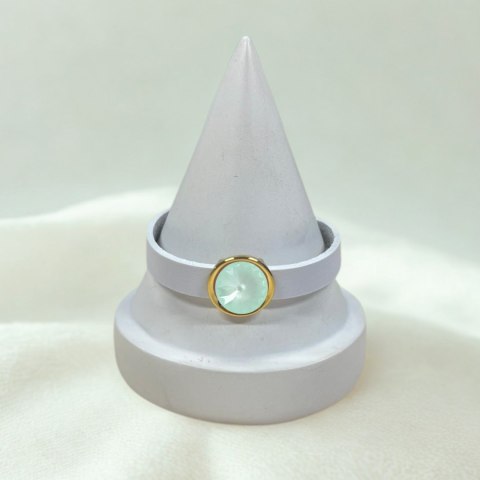 Skórzana, biała bransoletka z kryształem Primero (B24/JES/77AU)